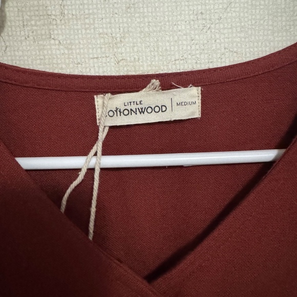 Little Cottonwood Linen Dress - Picture 4 of 4